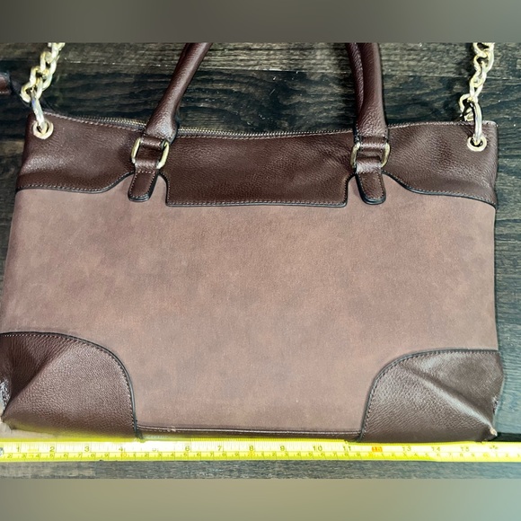 Michael Kors Brown Jet Set Bag/tote. Genuine leather with gold tone chain - Picture 11 of 16